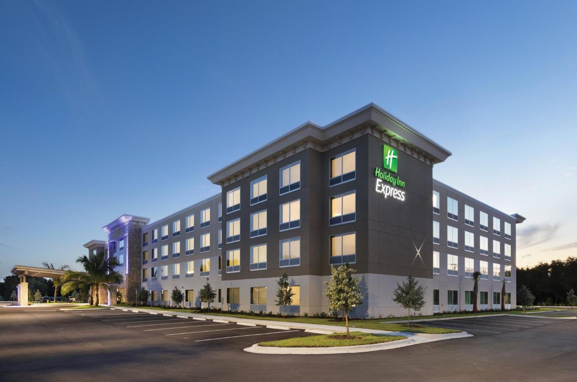 Holiday Inn Express Cape Canaveral By Ihg Εξωτερικό φωτογραφία