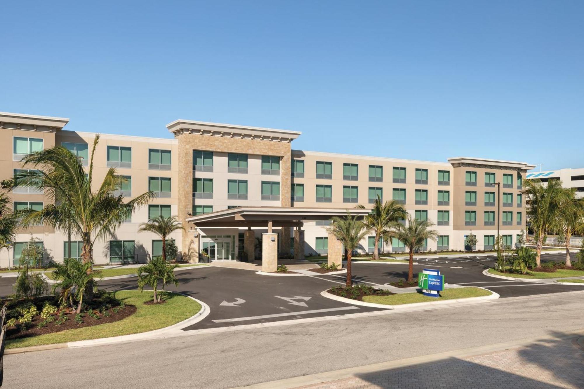 Holiday Inn Express Cape Canaveral By Ihg Εξωτερικό φωτογραφία
